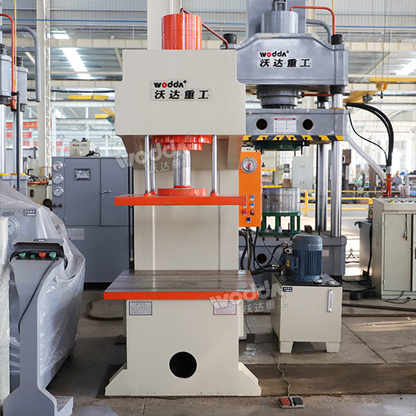 單臂液壓機(jī)