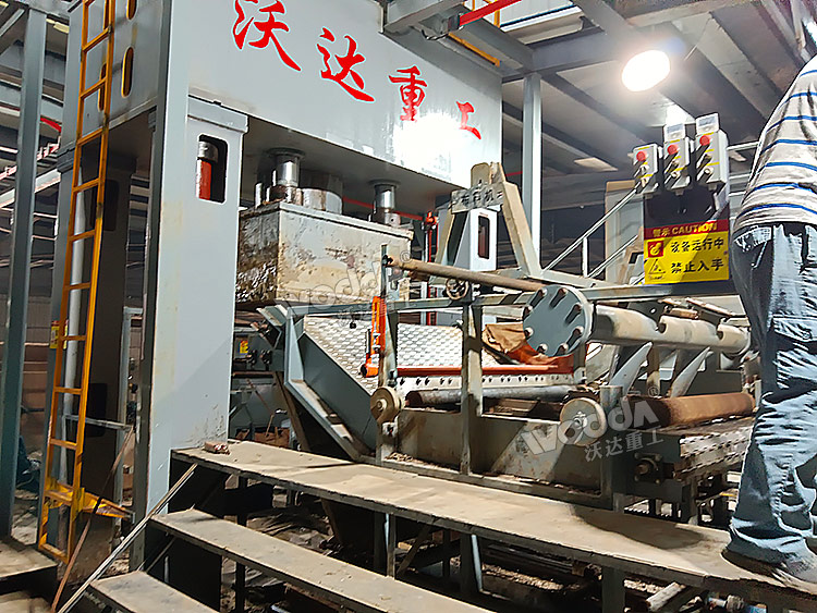 污泥壓榨機.jpg 污泥壓榨機.jpg